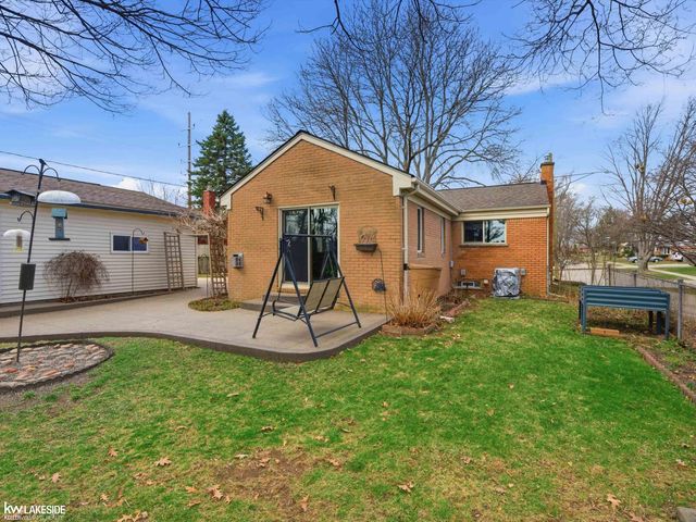 516 Miller Avenue, Rochester, MI 48307