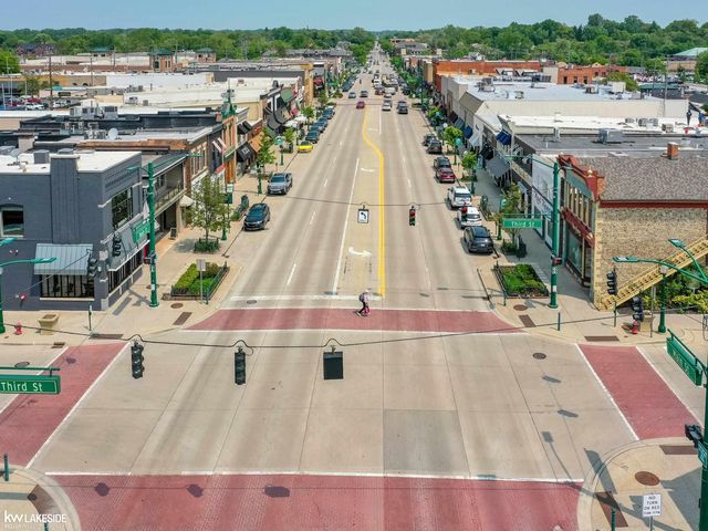 516 Miller Avenue, Rochester, MI 48307