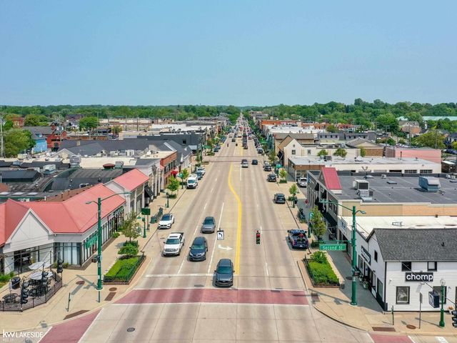 516 Miller Avenue, Rochester, MI 48307