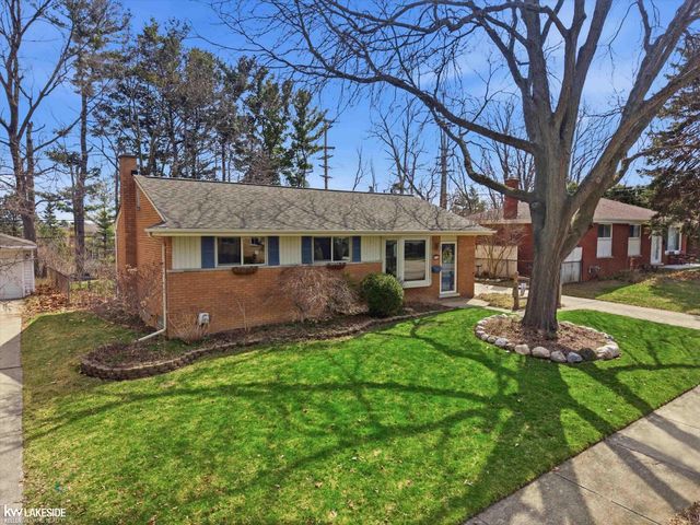 516 Miller Avenue, Rochester, MI 48307