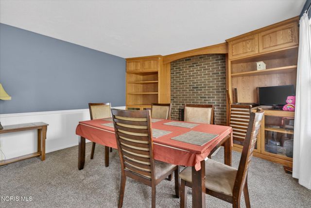 10468 Cliffwood Road, Perrysburg, OH 43551