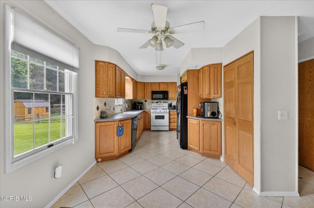10468 Cliffwood Road, Perrysburg, OH 43551