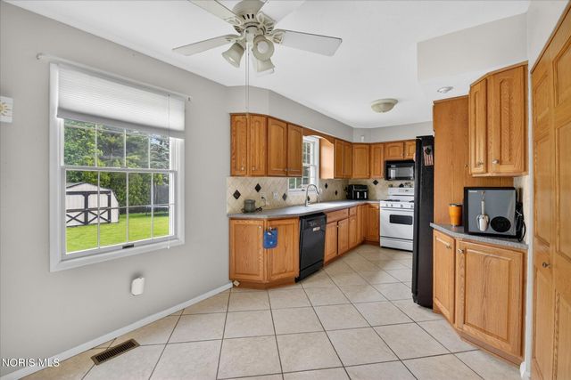 10468 Cliffwood Road, Perrysburg, OH 43551