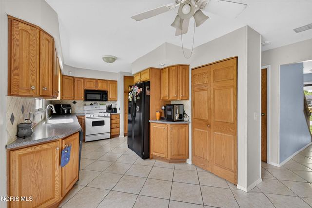 10468 Cliffwood Road, Perrysburg, OH 43551