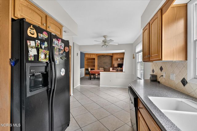 10468 Cliffwood Road, Perrysburg, OH 43551