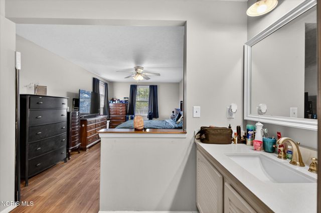 10468 Cliffwood Road, Perrysburg, OH 43551