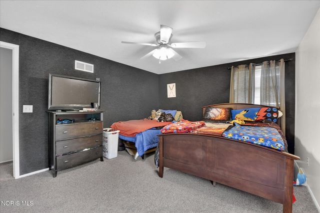 10468 Cliffwood Road, Perrysburg, OH 43551