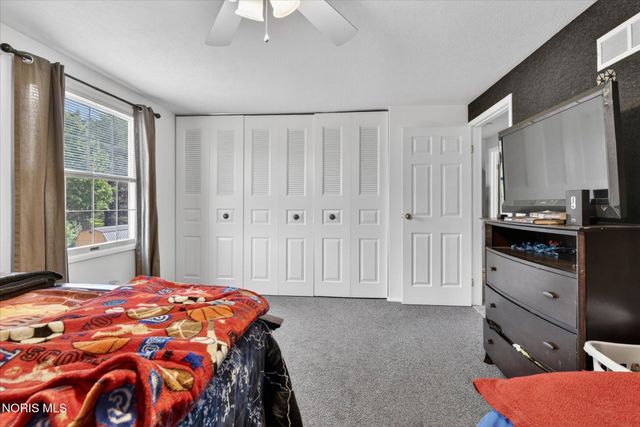10468 Cliffwood Road, Perrysburg, OH 43551