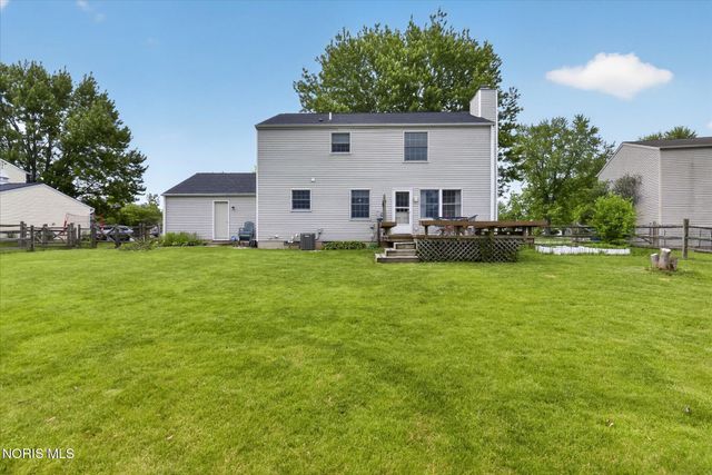 10468 Cliffwood Road, Perrysburg, OH 43551