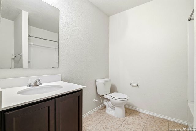 2517 Struck Silver, San Antonio, TX 78245