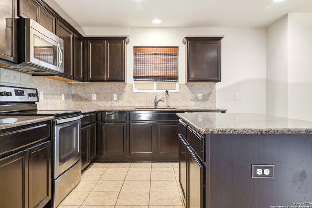 2517 Struck Silver, San Antonio, TX 78245