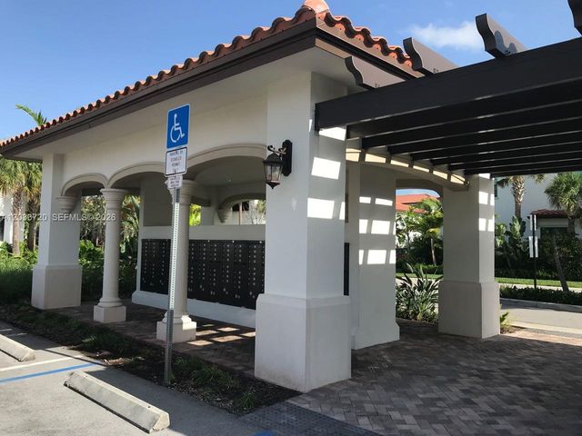 11324 SW 15th ST 11324, Pembroke Pines, FL 33025