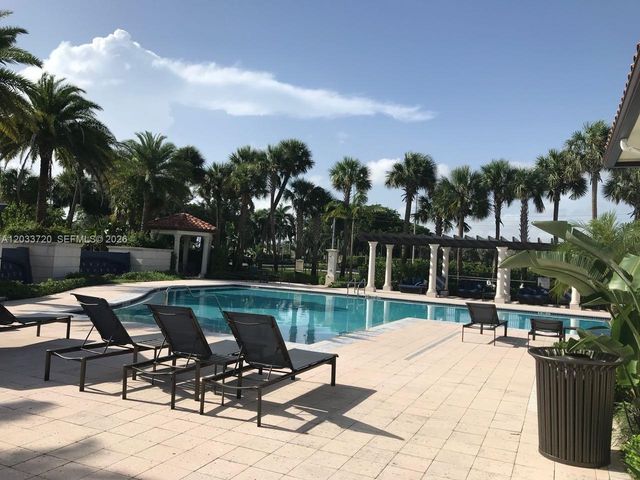11324 SW 15th ST 11324, Pembroke Pines, FL 33025