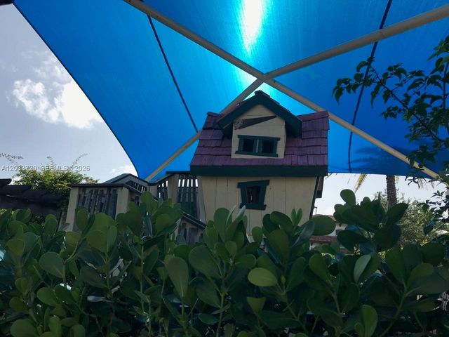 11324 SW 15th ST 11324, Pembroke Pines, FL 33025