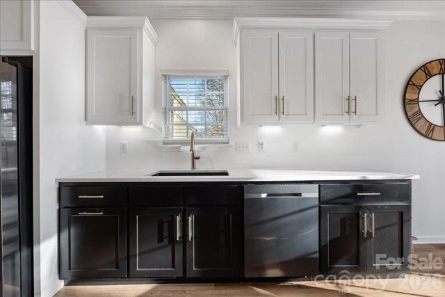 9627 Brookmere Lane, Charlotte, NC 28214