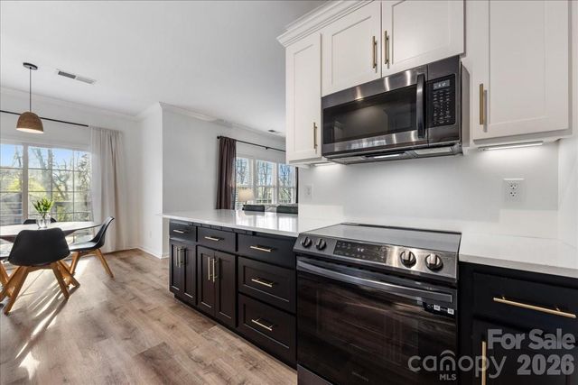 9627 Brookmere Lane, Charlotte, NC 28214