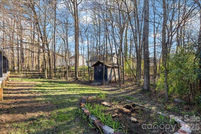 9627 Brookmere Lane, Charlotte, NC 28214