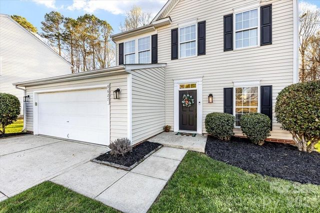 9627 Brookmere Lane, Charlotte, NC 28214