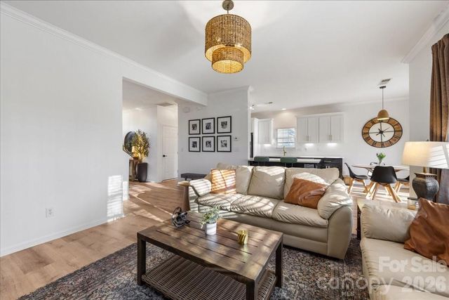 9627 Brookmere Lane, Charlotte, NC 28214