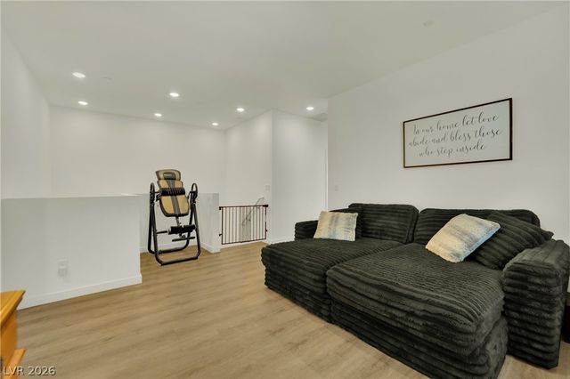 129 Laguna Commons Lane, Henderson, NV 89015