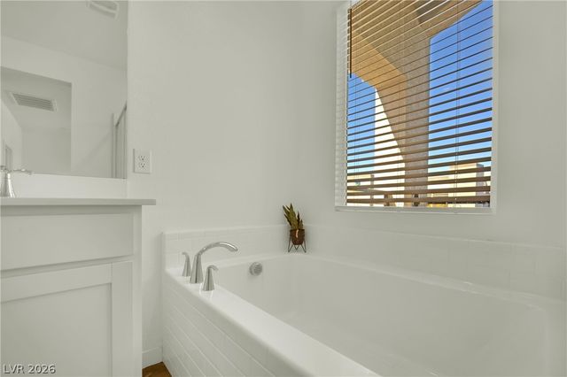 129 Laguna Commons Lane, Henderson, NV 89015