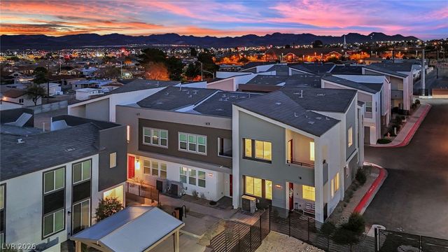 129 Laguna Commons Lane, Henderson, NV 89015