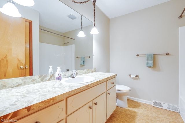 6815 Liberty Road, Solon, OH 44139