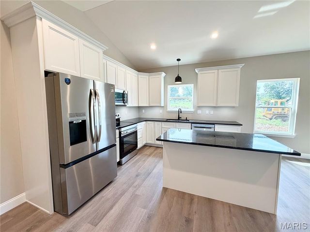 1413 Edgewood Drive, Festus, MO 63028