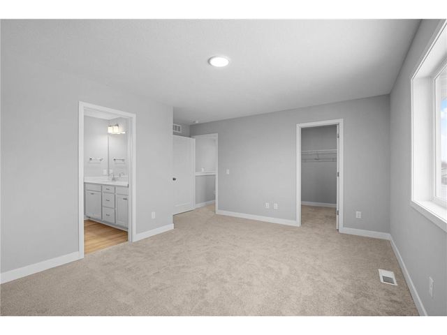 1337 Orchid Way, New Richmond, WI 54017