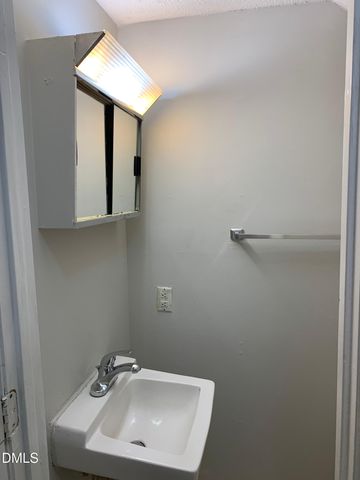 1419 Cherrycrest Drive, Durham, NC 27704