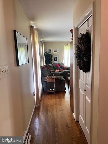 51 MOORE LN, Falling Waters, WV 25419