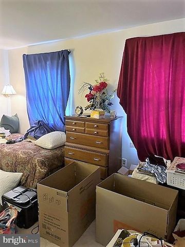 51 MOORE LN, Falling Waters, WV 25419