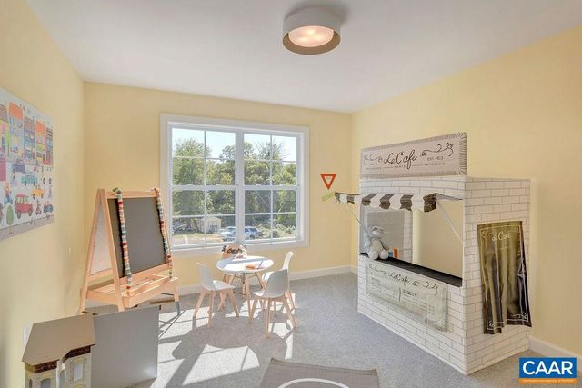 2C CORSHAM ST, Crozet, VA 22932