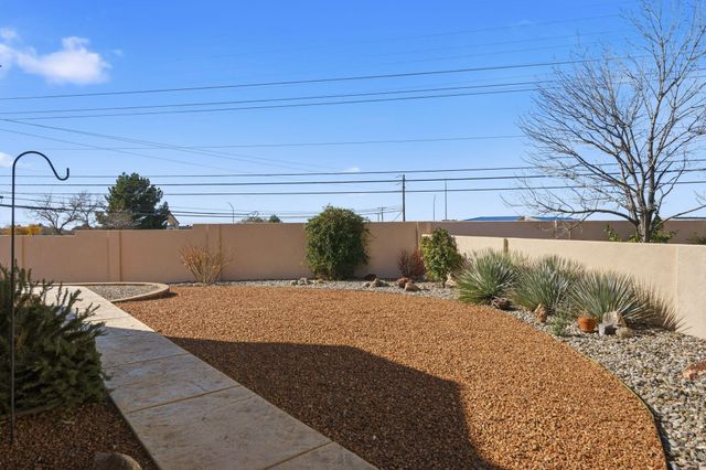 4919 Calle De Carino NE, Albuquerque, NM 87111