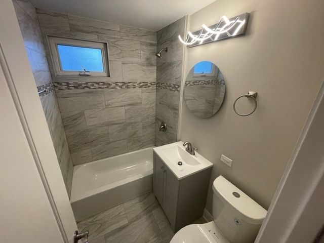 2138 218th Street, Sauk Village, IL 60411