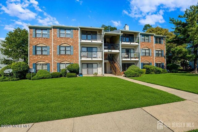 341 Danbury Lane, East Brunswick, NJ 08816