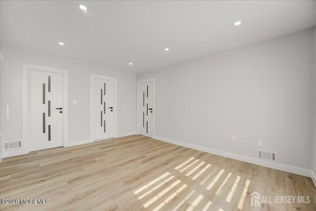 341 Danbury Lane, East Brunswick, NJ 08816