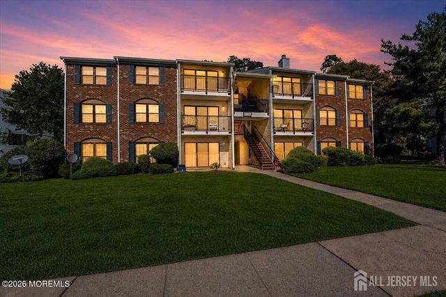341 Danbury Lane, East Brunswick, NJ 08816