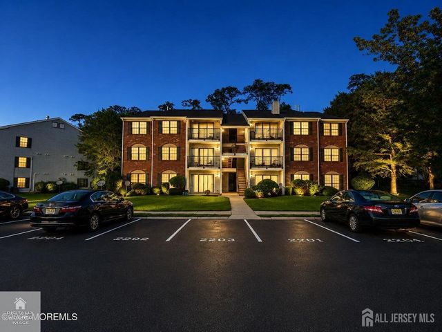 341 Danbury Lane, East Brunswick, NJ 08816