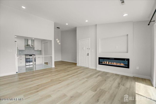 341 Danbury Lane, East Brunswick, NJ 08816