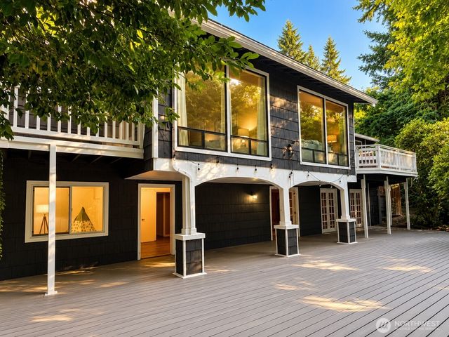 15222 SE 48th Drive, Bellevue, WA 98006