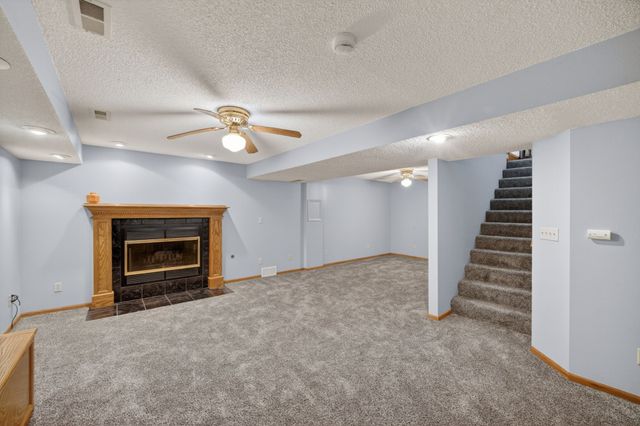 9701 Monroe Court, Urbandale, IA 50322