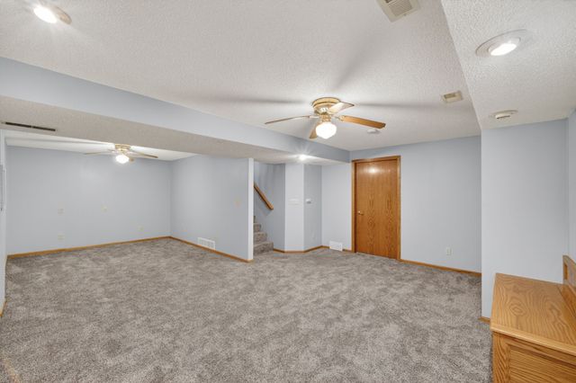 9701 Monroe Court, Urbandale, IA 50322