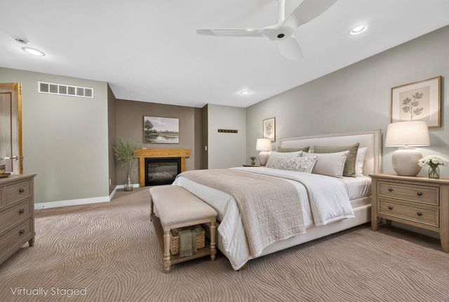 2246 Shelter Pointe Drive, Kalamazoo, MI 49008