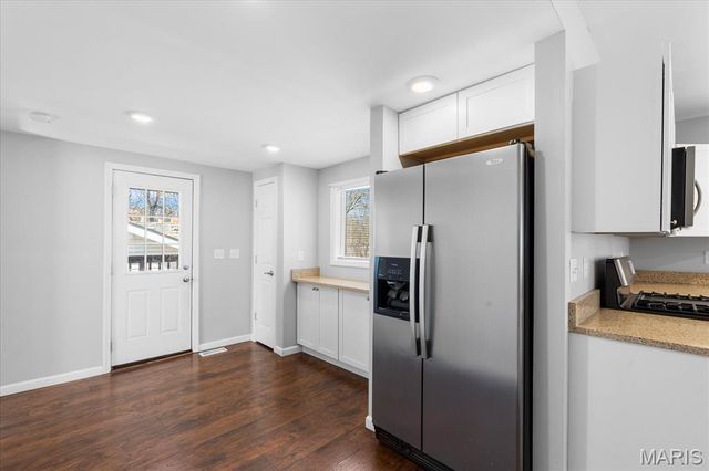 6100 N Belt W, Belleville, IL 62223