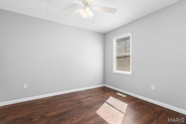 6100 N Belt W, Belleville, IL 62223