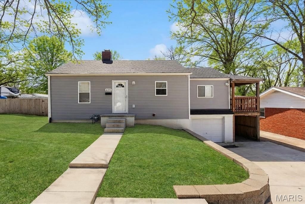 6100 N Belt W, Belleville, IL 62223