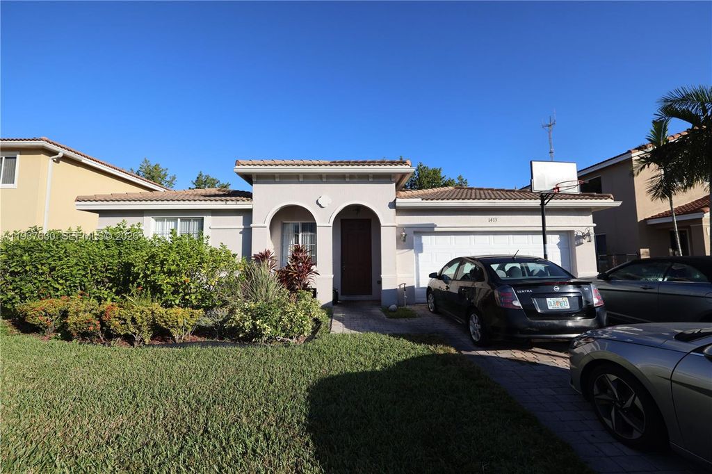 1413 NW 206th St, Miami Gardens, FL 33169
