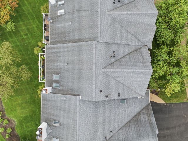 66 Beechmont Court Z1, Schaumburg, IL 60193