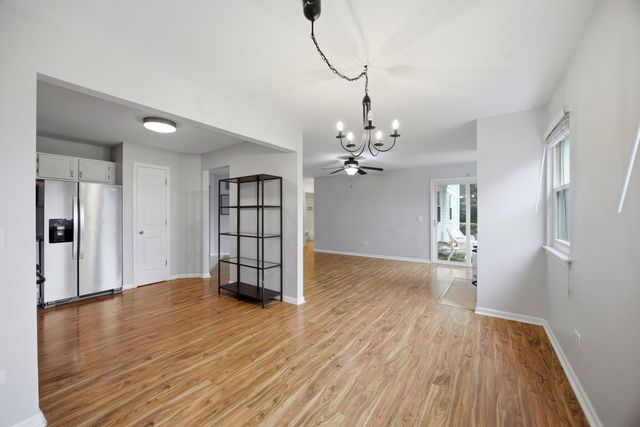 66 Beechmont Court Z1, Schaumburg, IL 60193